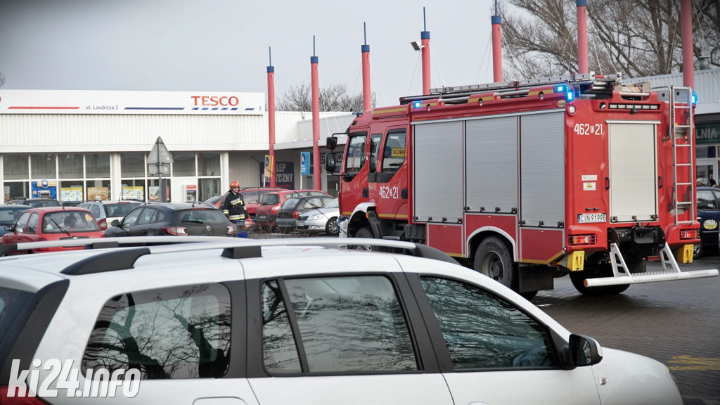 Alarm bombowy w Galerii Solnej