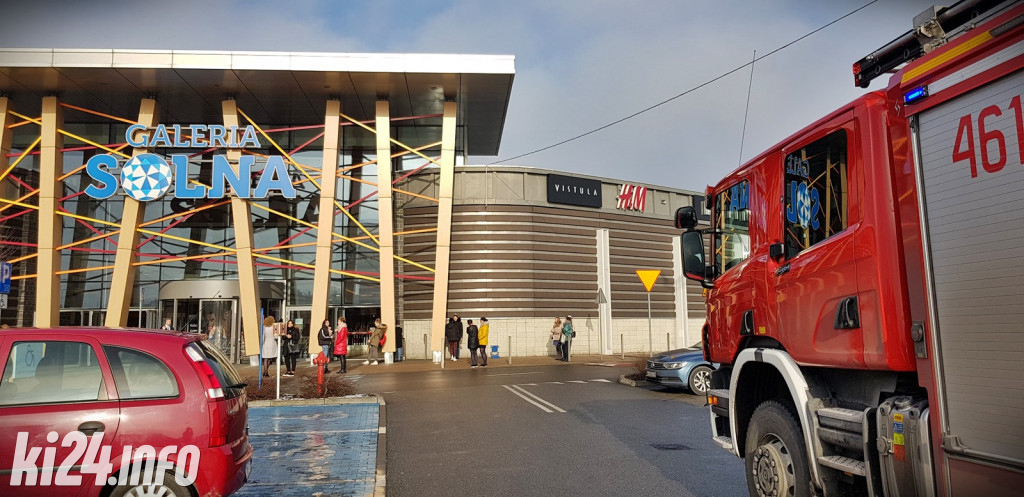 Alarm bombowy w Galerii Solnej