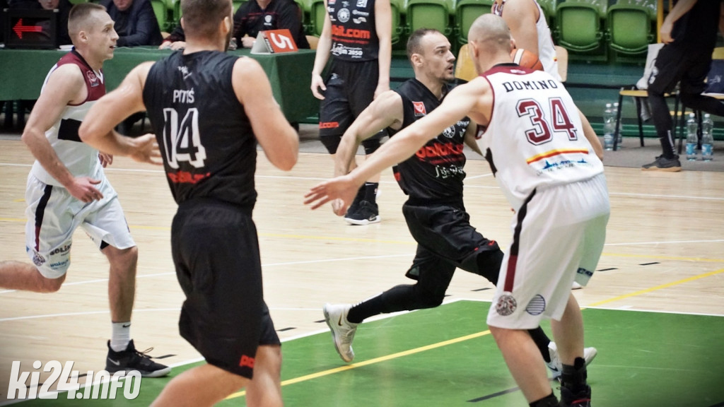 Domino wygrywa z Ogniwem Polbit Szczecin