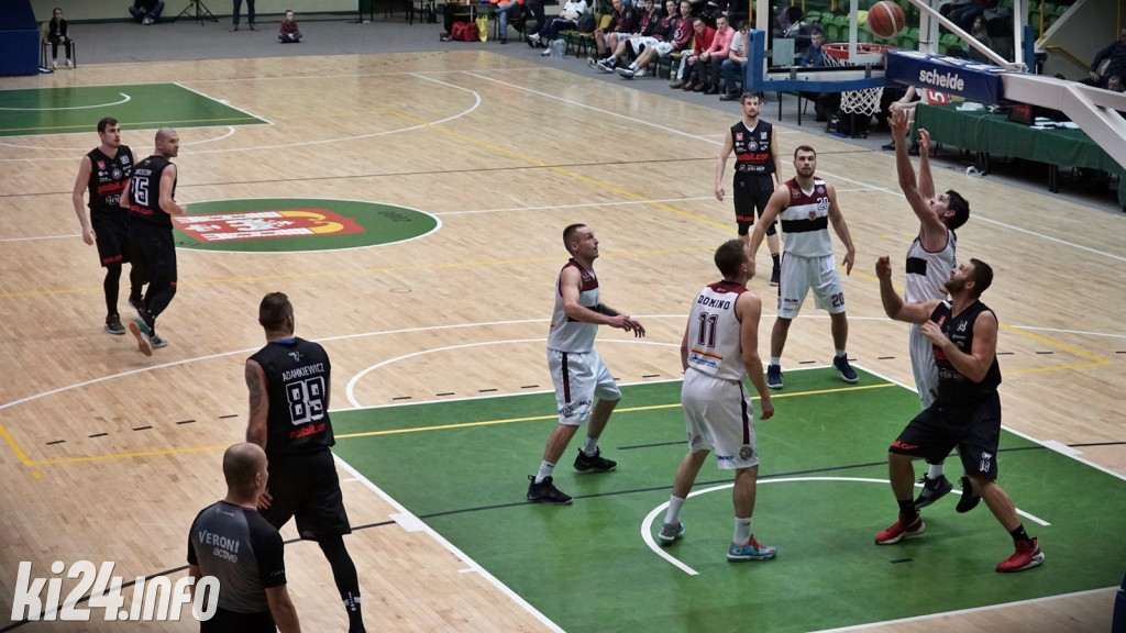 Domino wygrywa z Ogniwem Polbit Szczecin