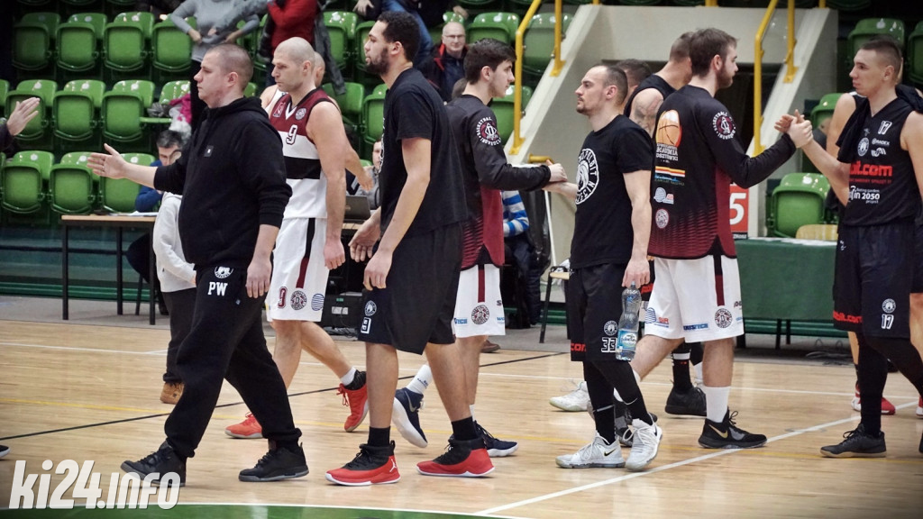 Domino wygrywa z Ogniwem Polbit Szczecin