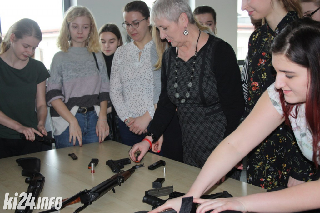 Dzień Kobiet w komendzie policji