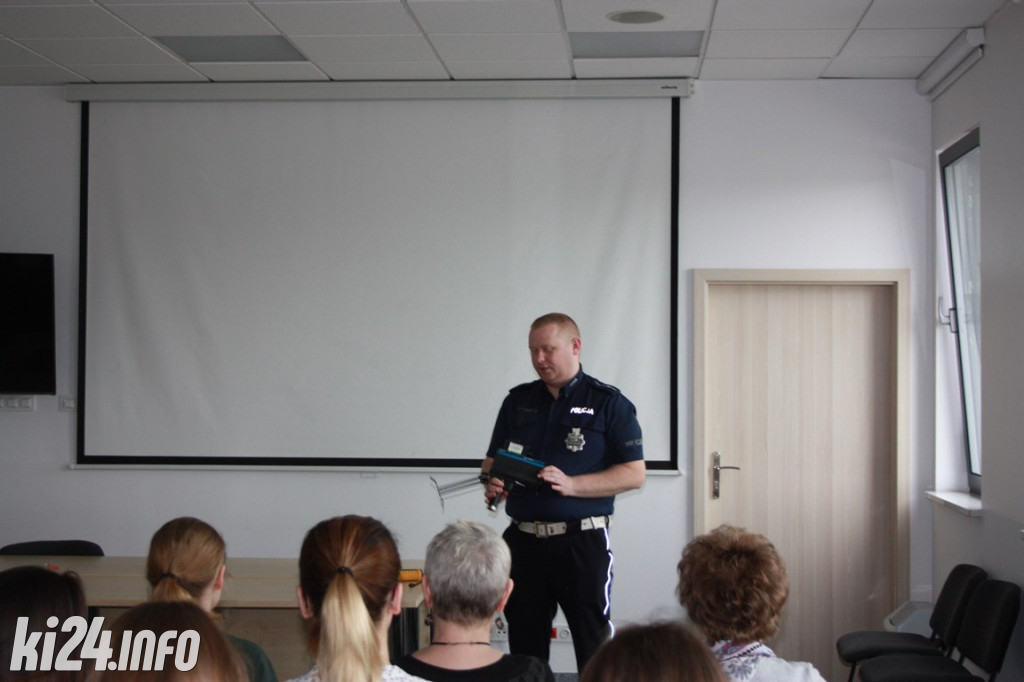 Dzień Kobiet w komendzie policji