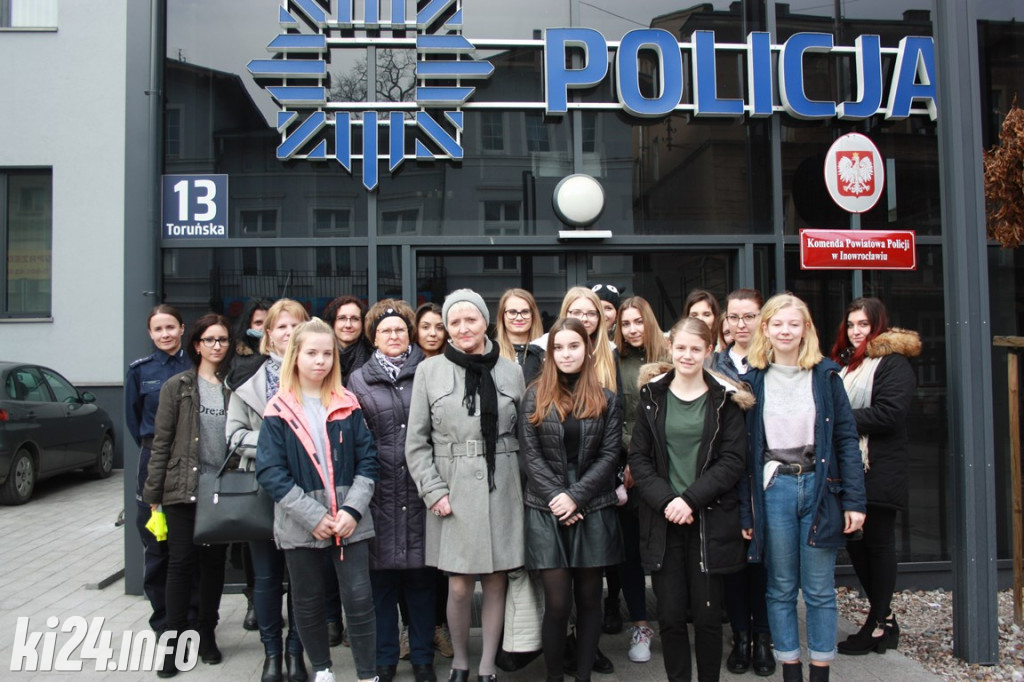 Dzień Kobiet w komendzie policji