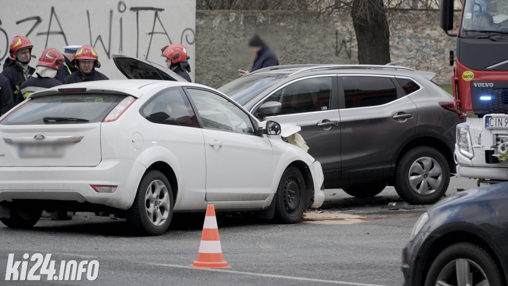 Groźny wypadek na skrzyżowaniu Dworcowej i Metalowców