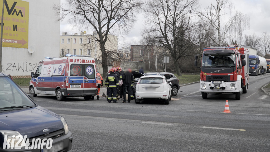 Groźny wypadek na skrzyżowaniu Dworcowej i Metalowców