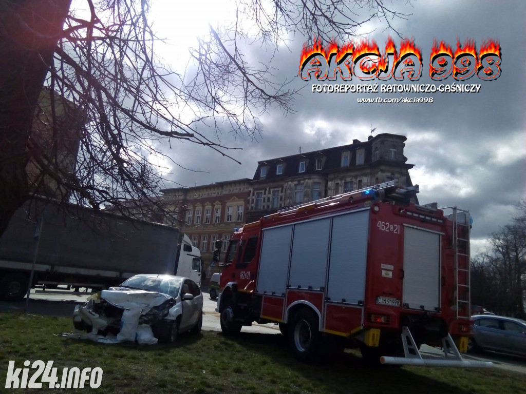 Groźny wypadek na skrzyżowaniu Dworcowej i Metalowców