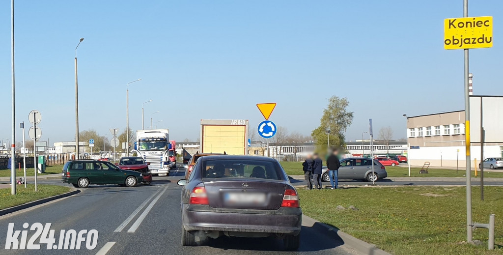 Kraksa na pinezce przy Marcinkowskiego