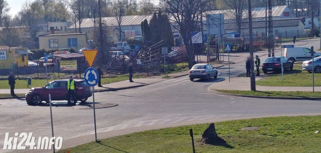 Kraksa na pinezce przy Marcinkowskiego