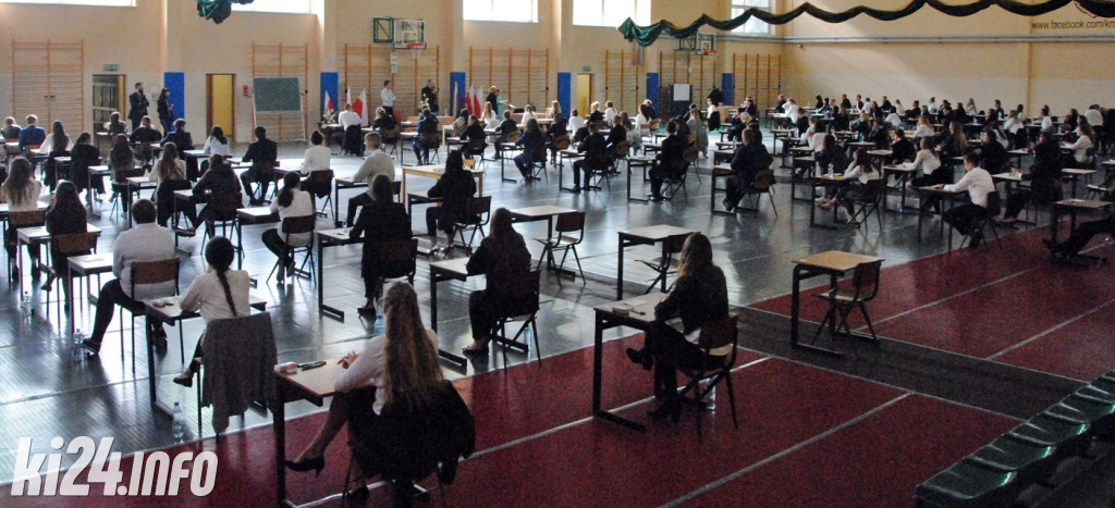 Maturzyści rozpoczęli egzaminy. Dziś język polski