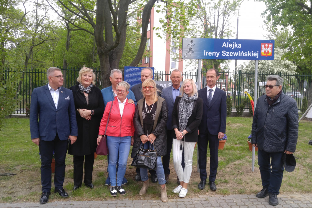 Na stadionie upamiętniają wybitną biegaczkę