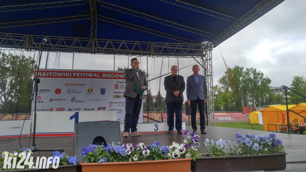 Na stadionie upamiętniają wybitną biegaczkę