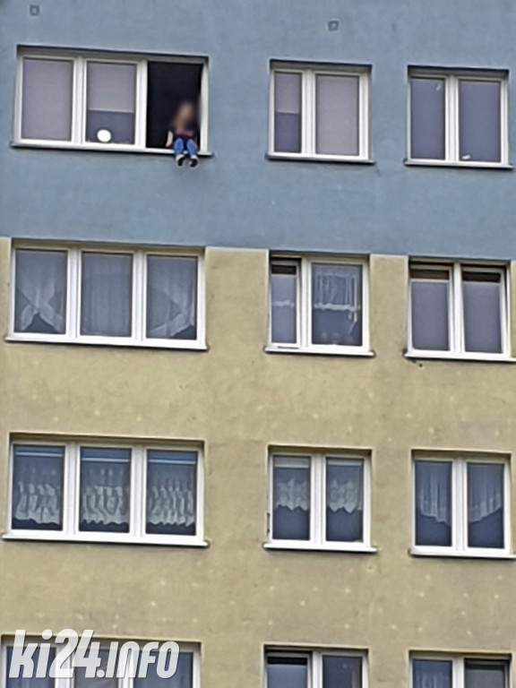Chciała skoczyć z 11 piętra