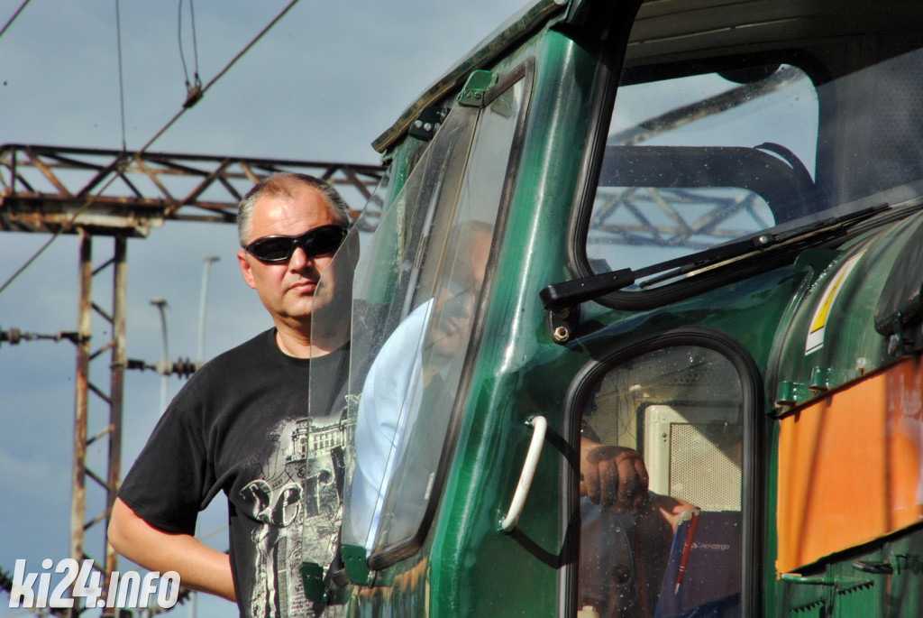 Zabytkowy pociąg Kujawy przyjechał do Inowrocławia
