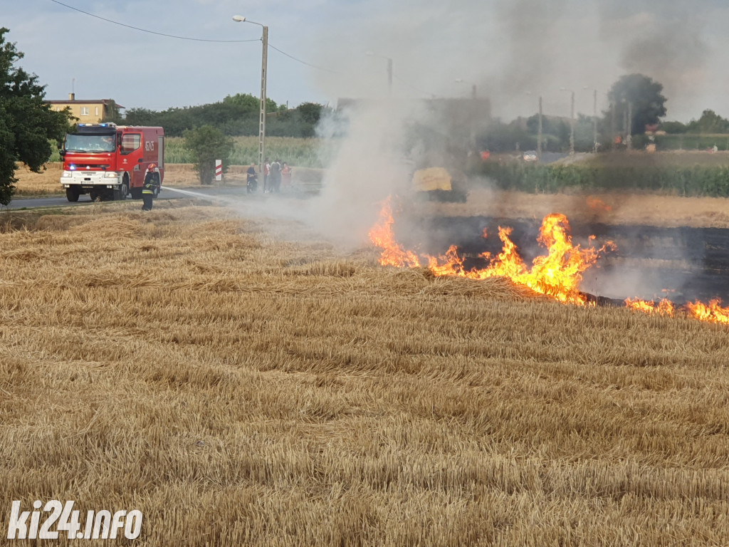 Pożar ścierniska w Mątwach