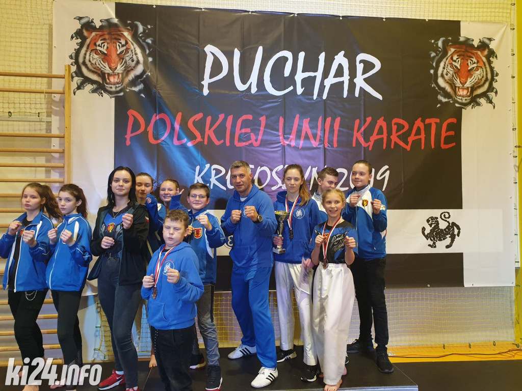 Młodzi karatecy z kolejnymi trofeami