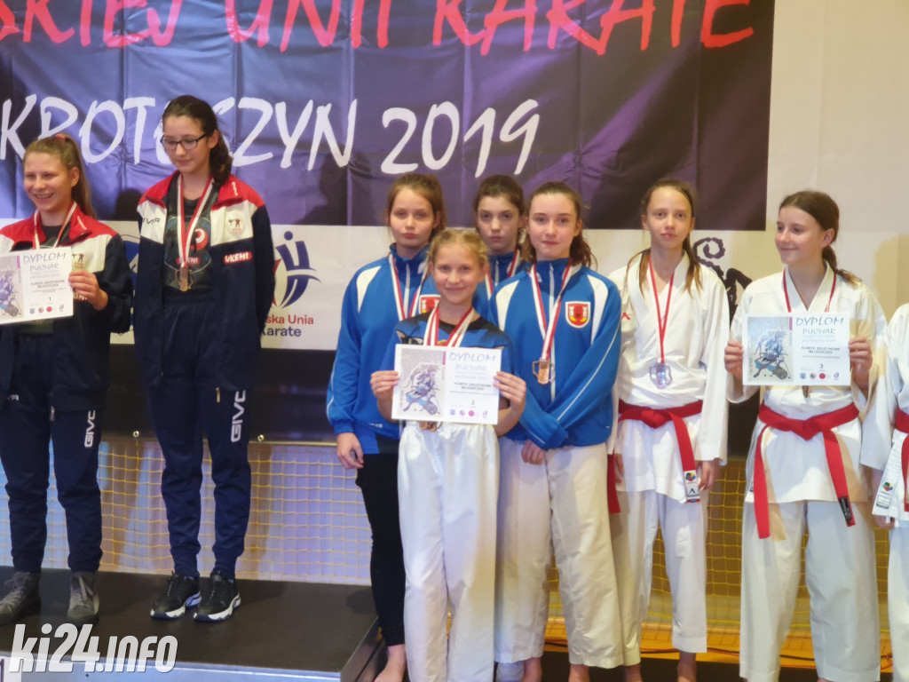 Młodzi karatecy z kolejnymi trofeami