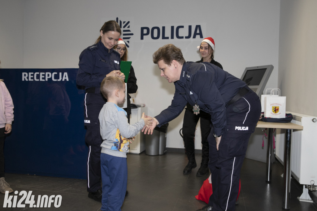 Policyjne Mikołajki dla najmłodszych