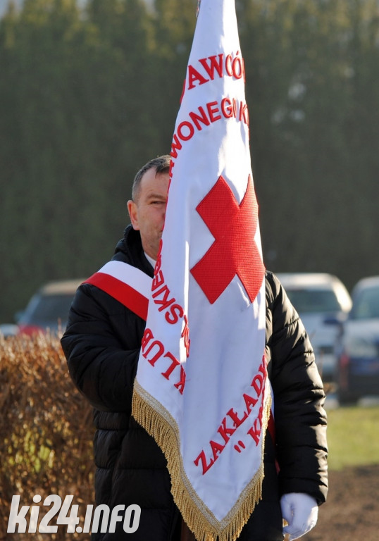 Odsłonięcie pomnika na 100-lecie PCK