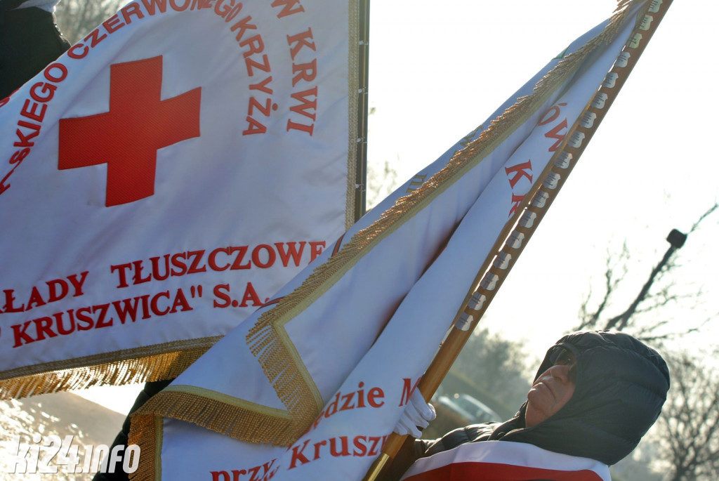 Odsłonięcie pomnika na 100-lecie PCK