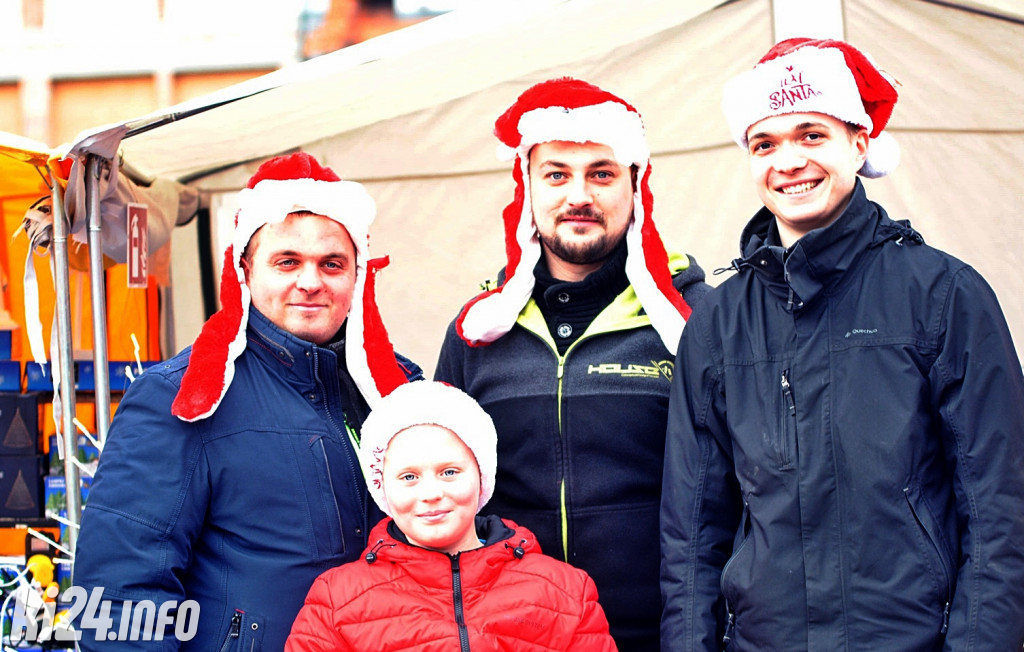Świąteczny jarmark na Rynku