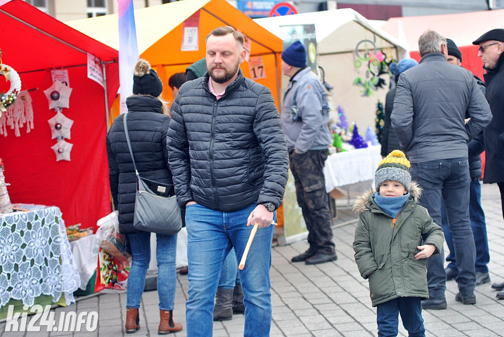 Świąteczny jarmark na Rynku
