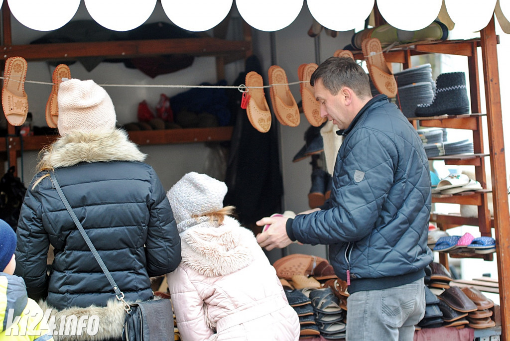 Świąteczny jarmark na Rynku