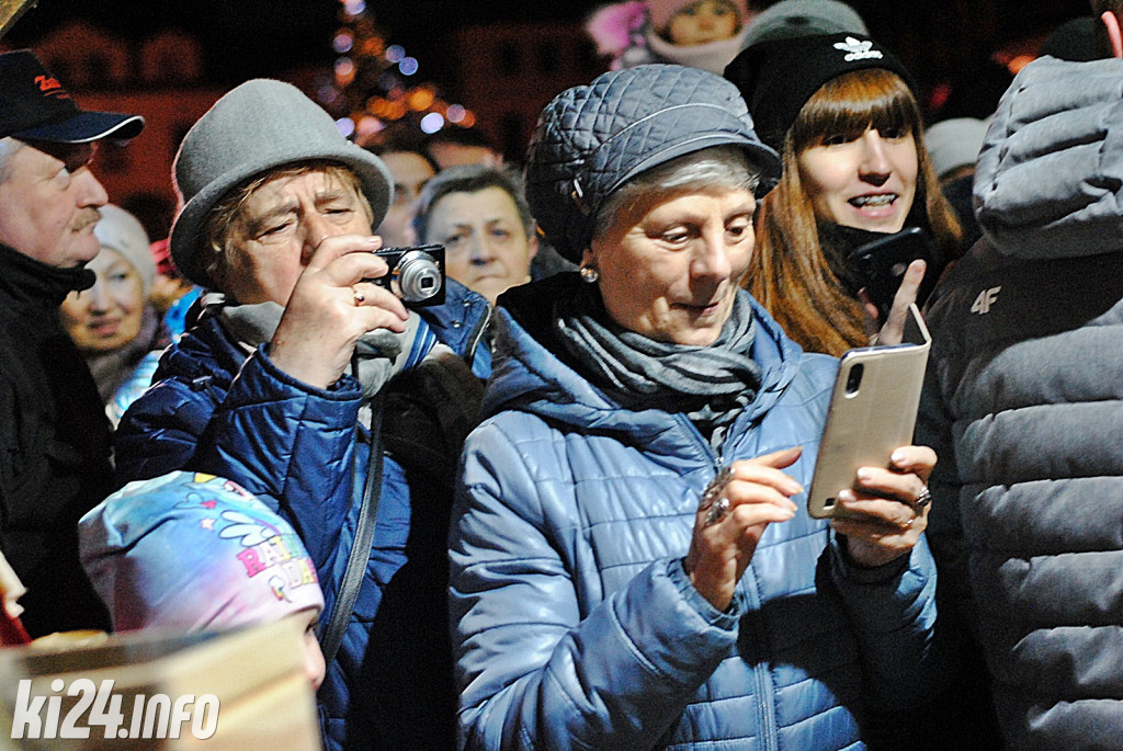Otwarcie bożonarodzeniowej szopki na Rynku