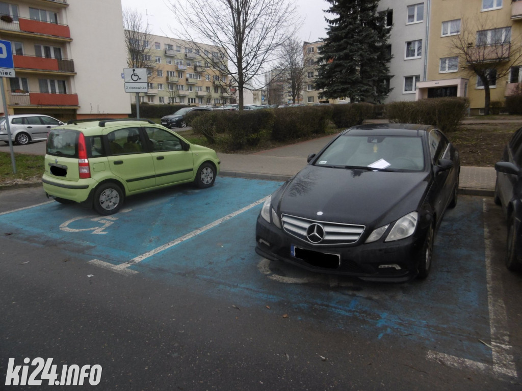 Grudniowi wirtuozi parkowania