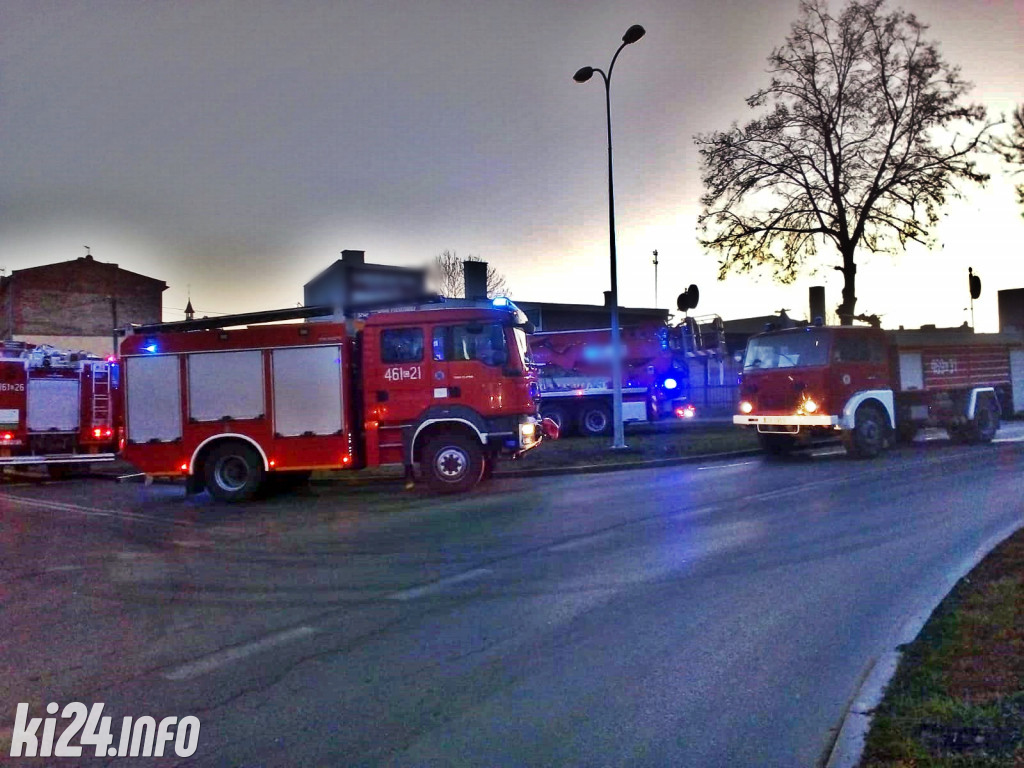 Groźny pożar w zakładzie przy ul. Kasprowicza
