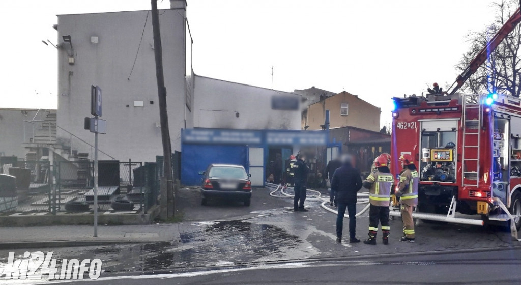 Groźny pożar w zakładzie przy ul. Kasprowicza