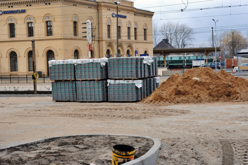 Budowa tunelu i parkingu na dworcu PKP