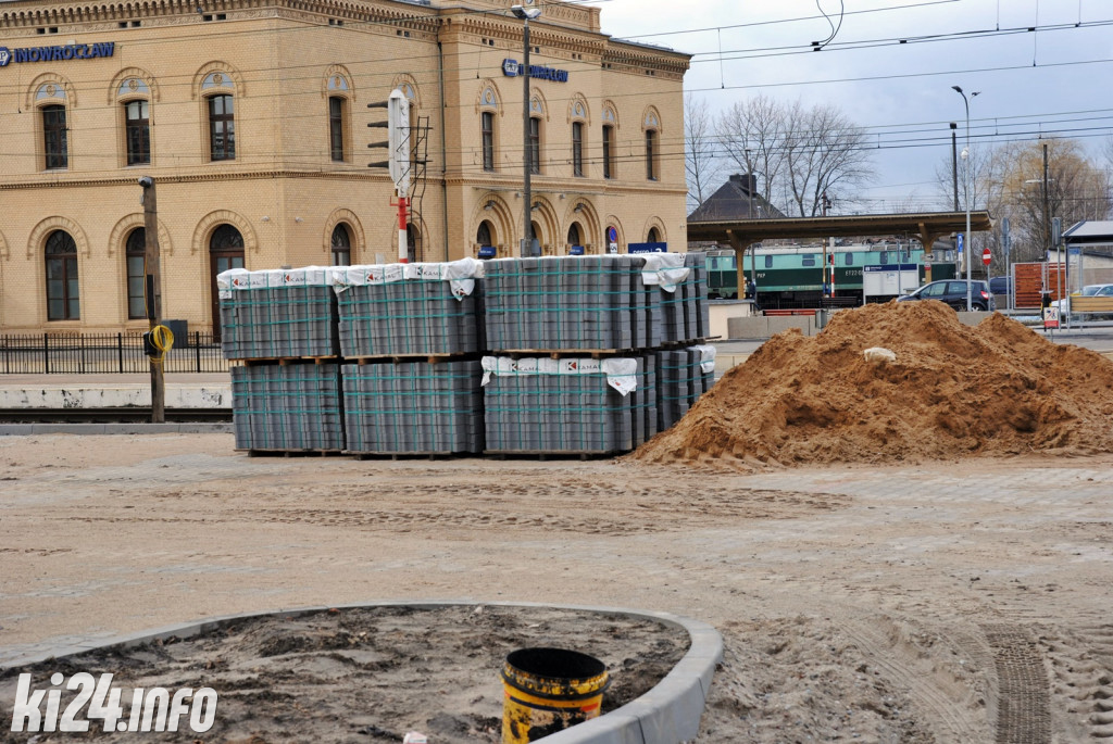 Budowa tunelu i parkingu na dworcu PKP