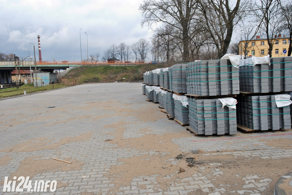 Budowa tunelu i parkingu na dworcu PKP