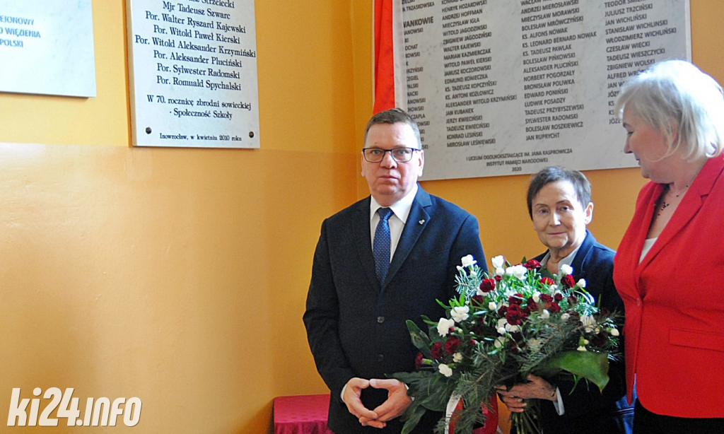 Odsłonięcie tablic w I LO ku pamięci ofiar represji stalinowskich