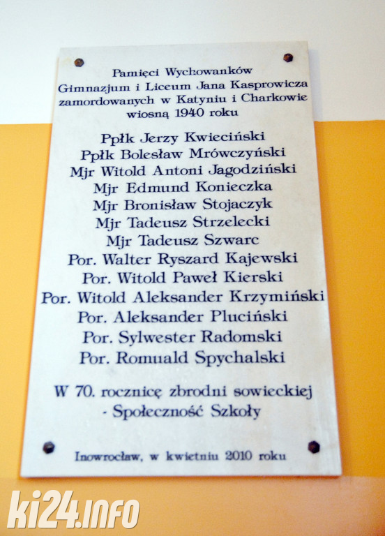 Odsłonięcie tablic w I LO ku pamięci ofiar represji stalinowskich