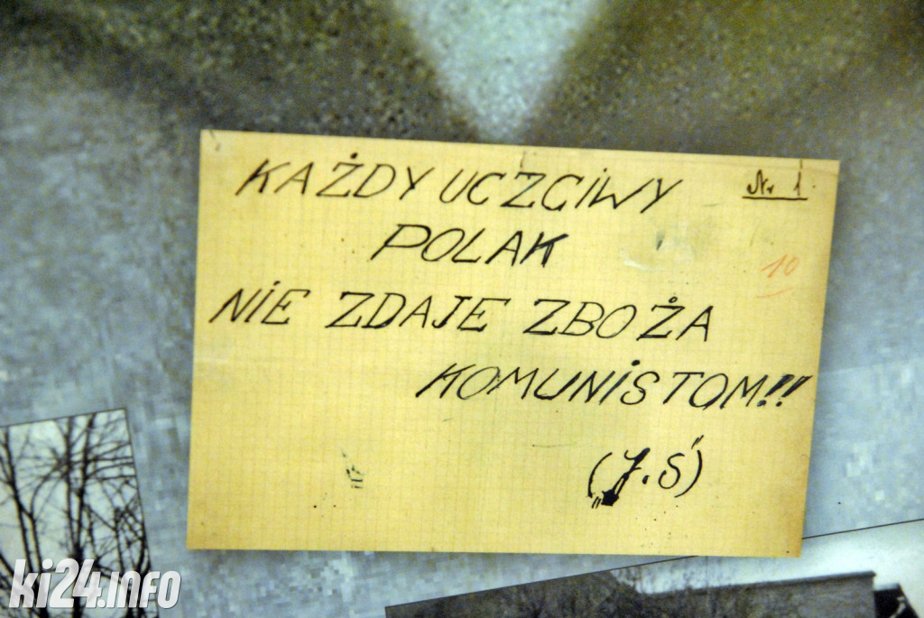 Odsłonięcie tablic w I LO ku pamięci ofiar represji stalinowskich