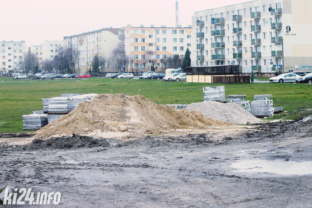 Budowa parkingu przy ul. Błażka