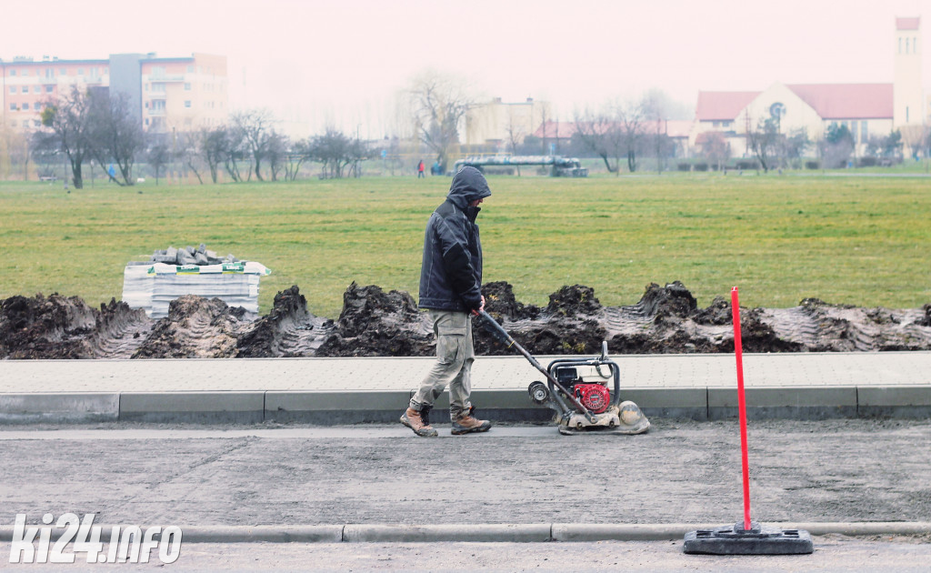 Budowa parkingu przy ul. Błażka