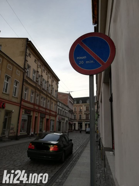 Lutowi wirtuozi parkowania