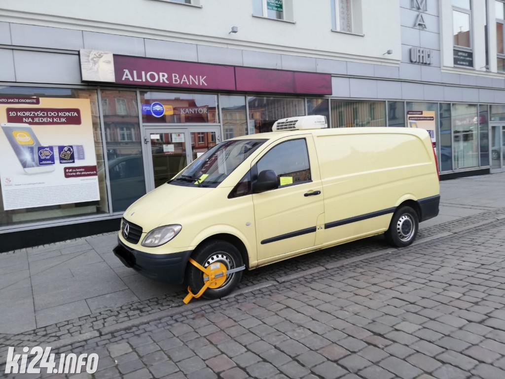 Lutowi wirtuozi parkowania