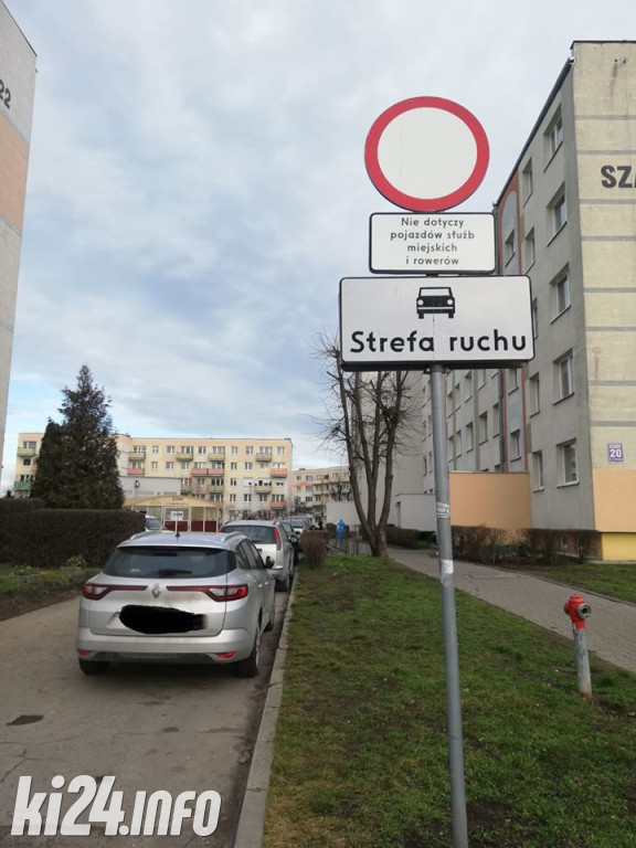 Lutowi wirtuozi parkowania