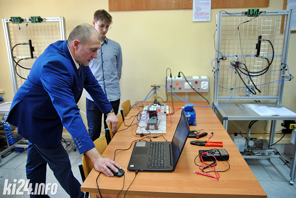 Otwarcie pracowni mechatroniki w CKZ
