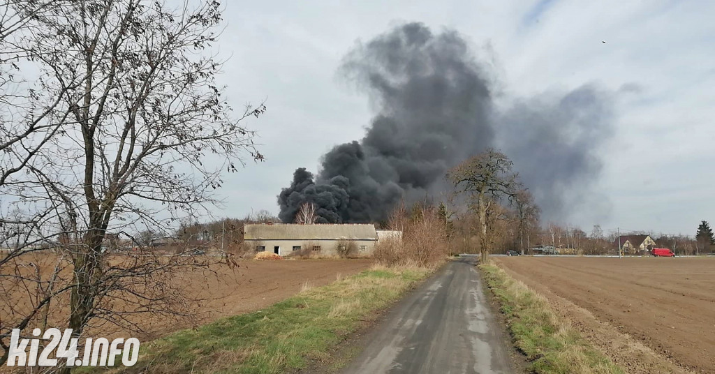 Pożar sterty opon w Zagajewicach