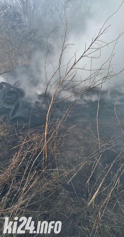 Pożar sterty opon w Zagajewicach