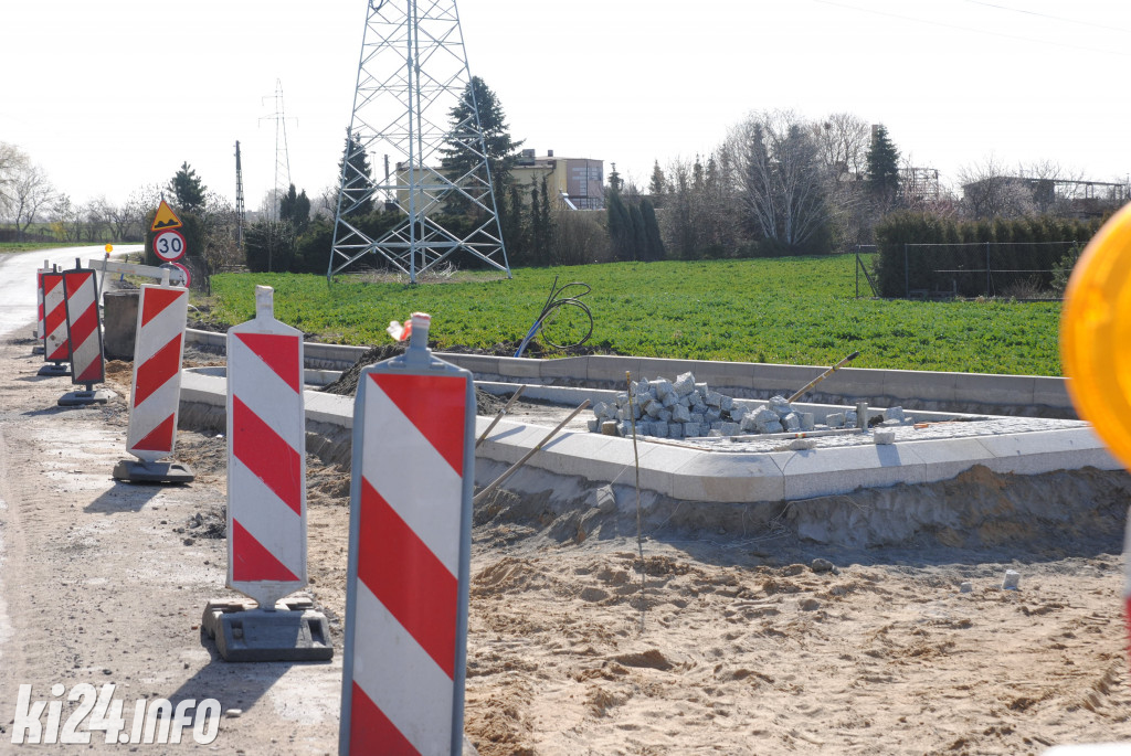 Budowa ronda u zbiegu Marulewskiej i Długiej