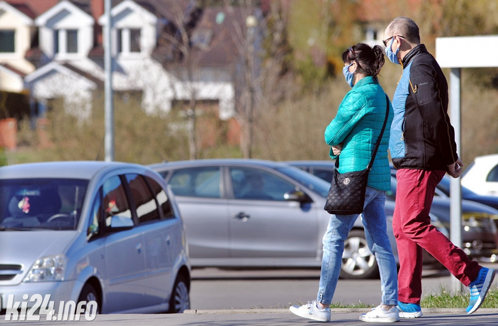 Inowrocławianie założyli maseczki ochronne