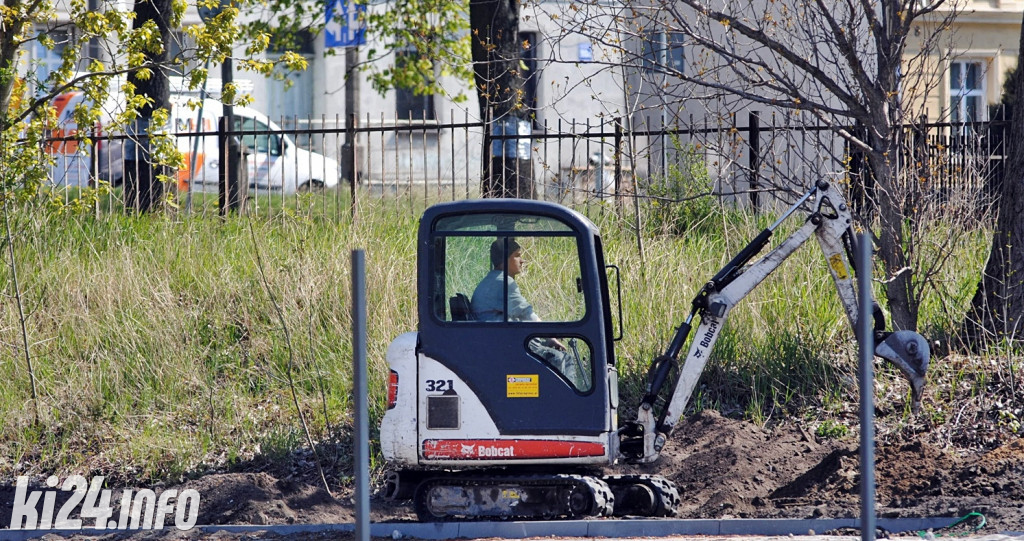 Budowa parkingu i tunelu przy dworcu PKP
