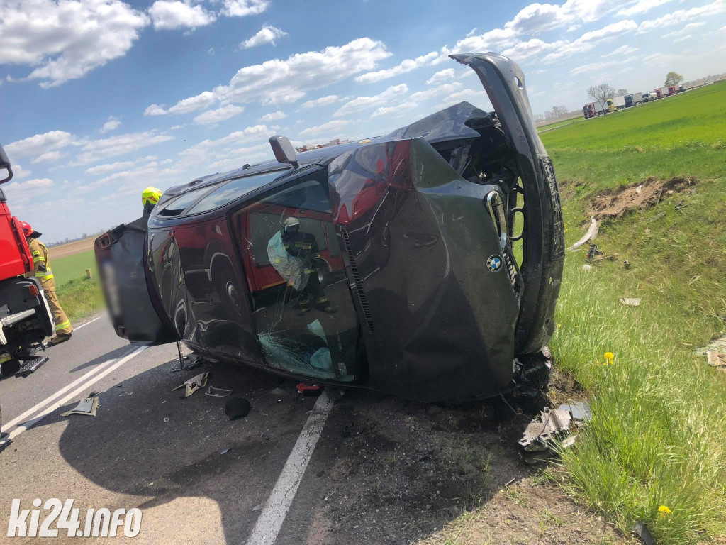 Dachowanie bmw niedaleko Kruszwicy