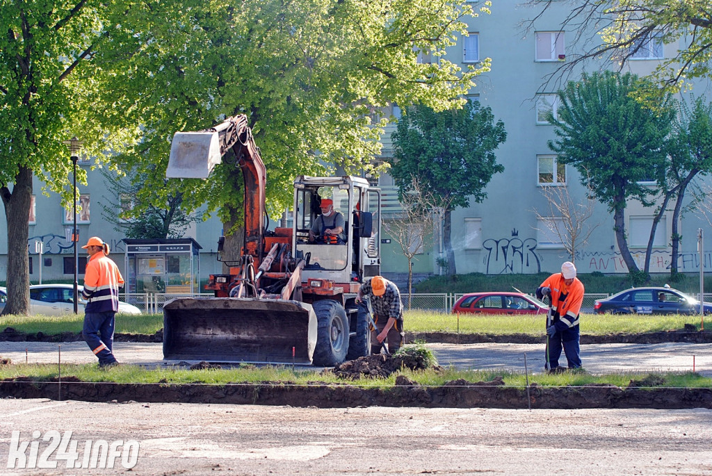 Remont parkingu przed starostwem